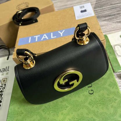 GC 724645 subaxillary bag 21cm black Leather