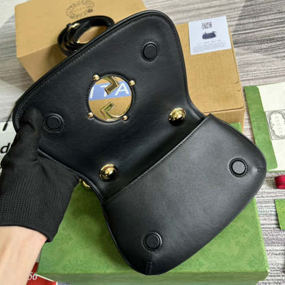 GC 724645 subaxillary bag 21cm black Leather