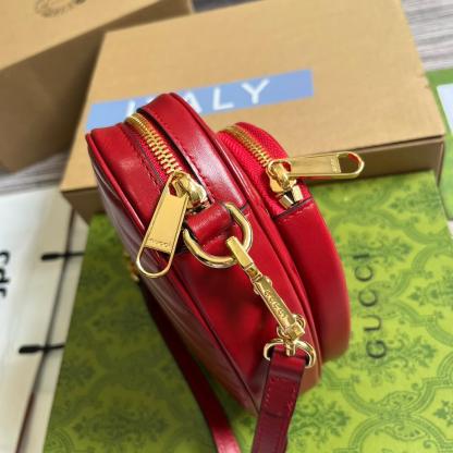 GC751628 shoulder bag shoulder bag 20cm red Free shipping