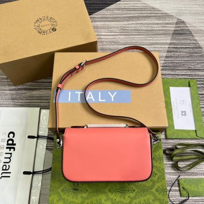 GG 739722 Petite GG cross body bags 21cm pink Leather