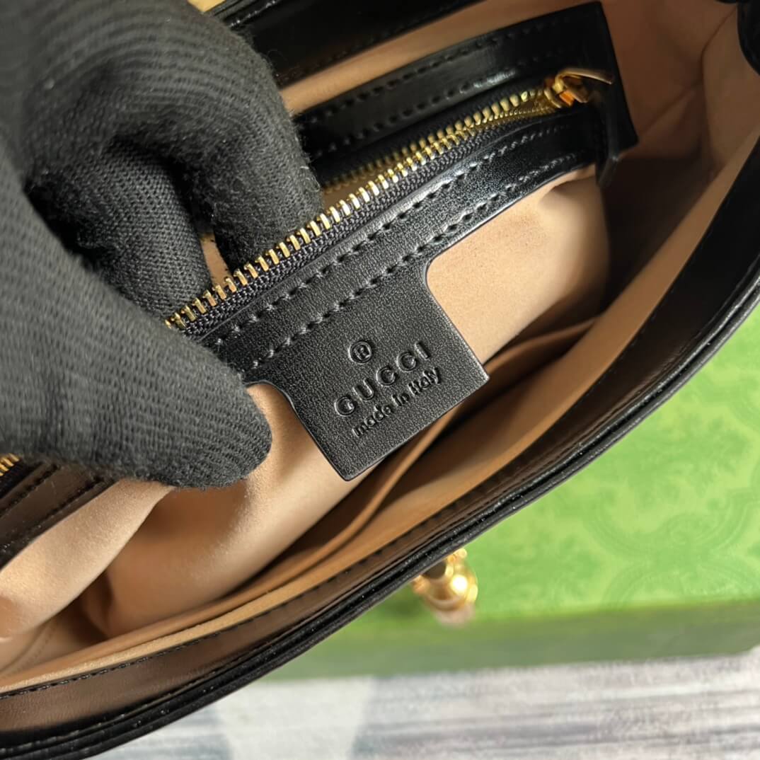 GG 636709 subaxillary bag 28cm black cowhide