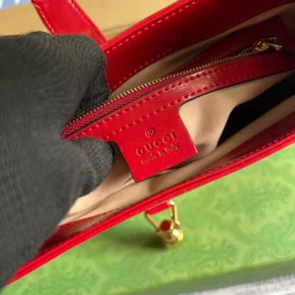 GG636709 subaxillary bag 28cm red cowhide