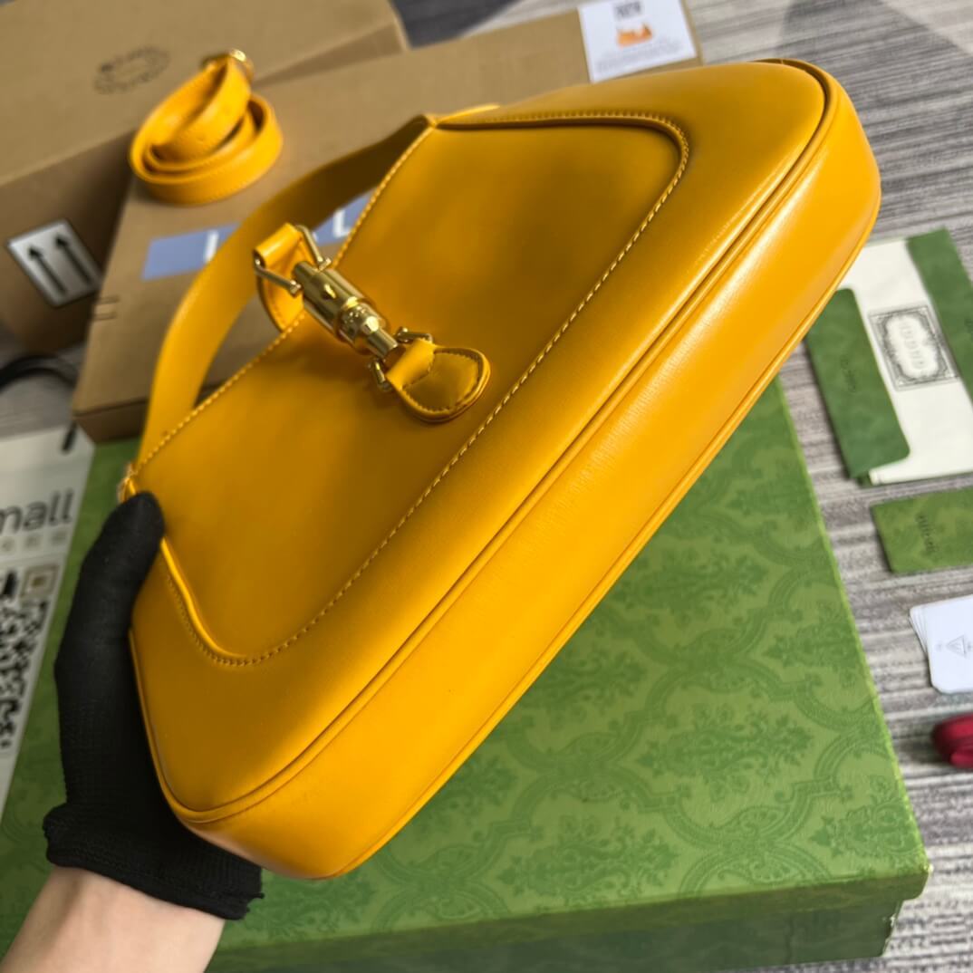 GG636709 subaxillary bag 28cm yellow cowhide