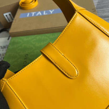 GG636709 subaxillary bag 28cm yellow cowhide