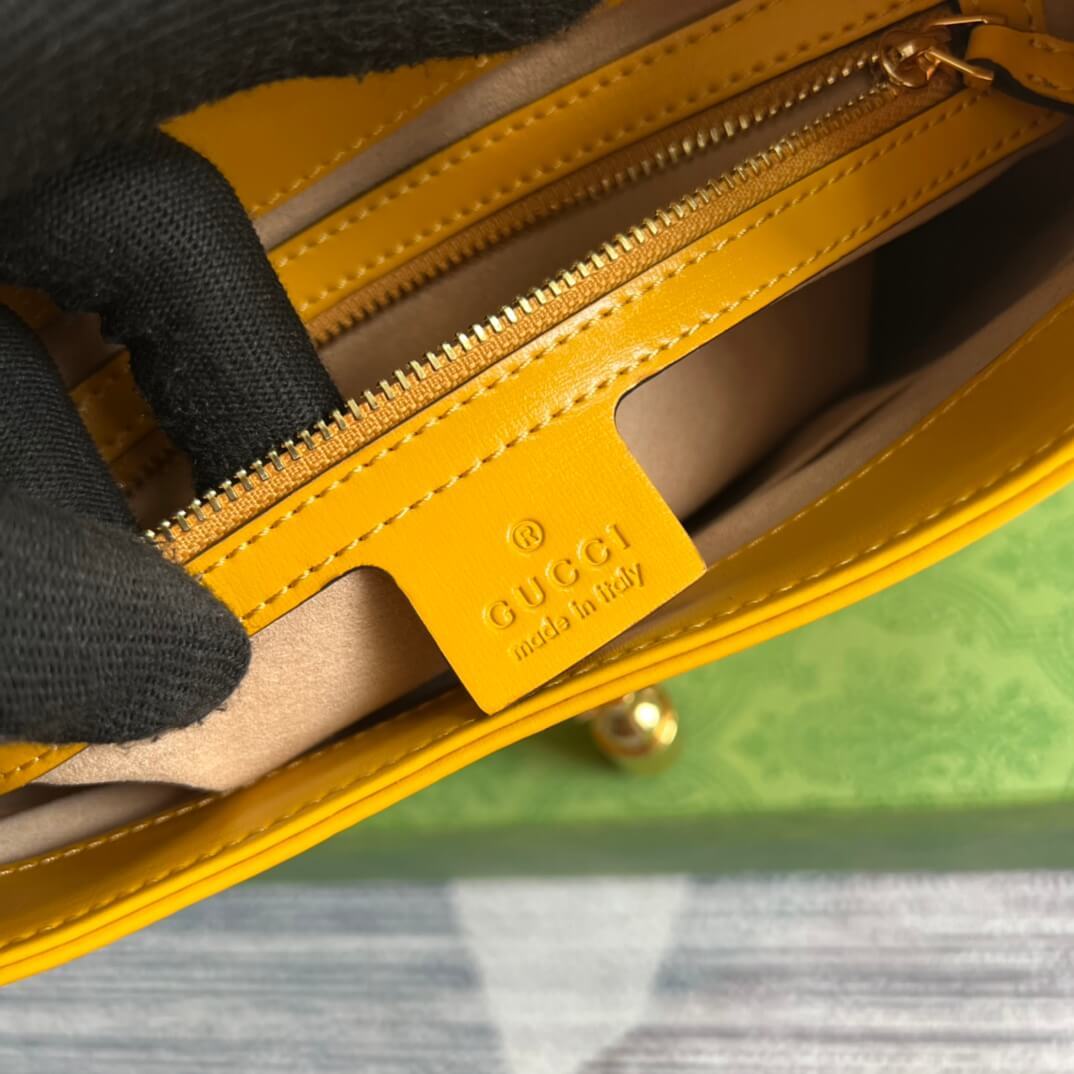GG636709 subaxillary bag 28cm yellow cowhide