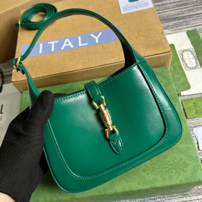 GG637091 Handbag subaxillary bag 19cm green cowhide