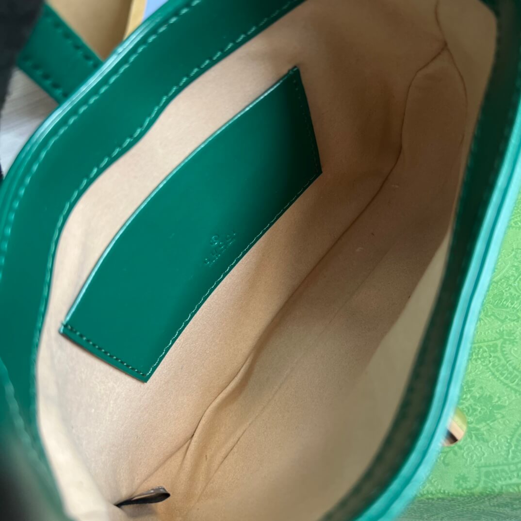 GG637091 Handbag subaxillary bag 19cm green cowhide