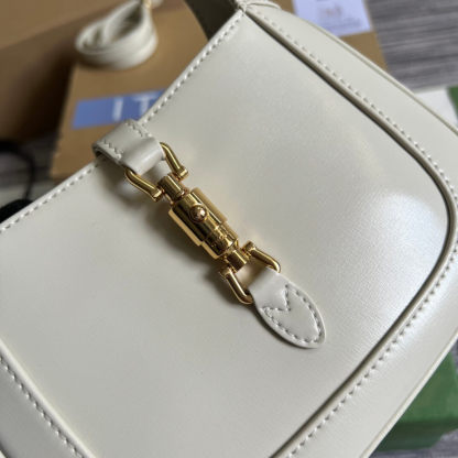 GG637091 Handbag subaxillary bag 19cm white cowhide