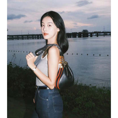 Black Leather Attache large Shoulder Bag 699409