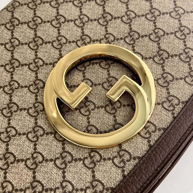 Blondie Medium Shoulder Bag With Round Interlocking G 699210