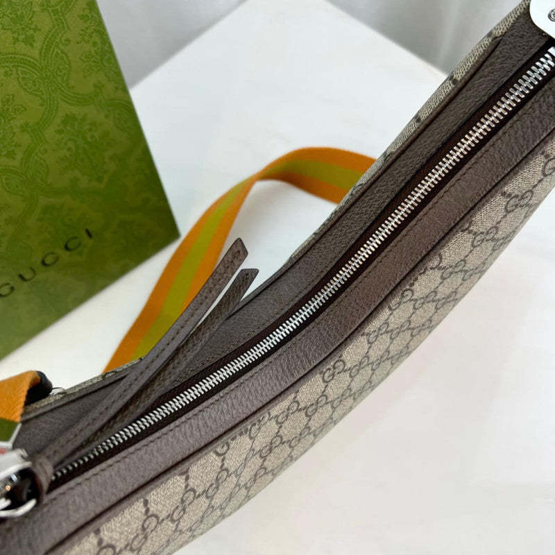 GG Supreme Attache Medium Shoulder Bag 702823 Coffee