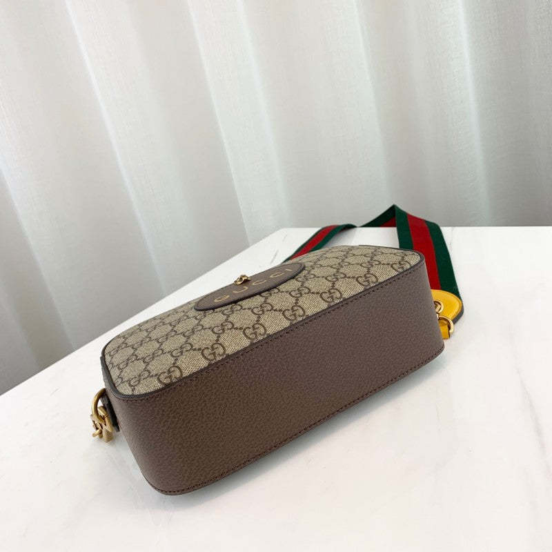 GG Supreme Messenger Bag 476466