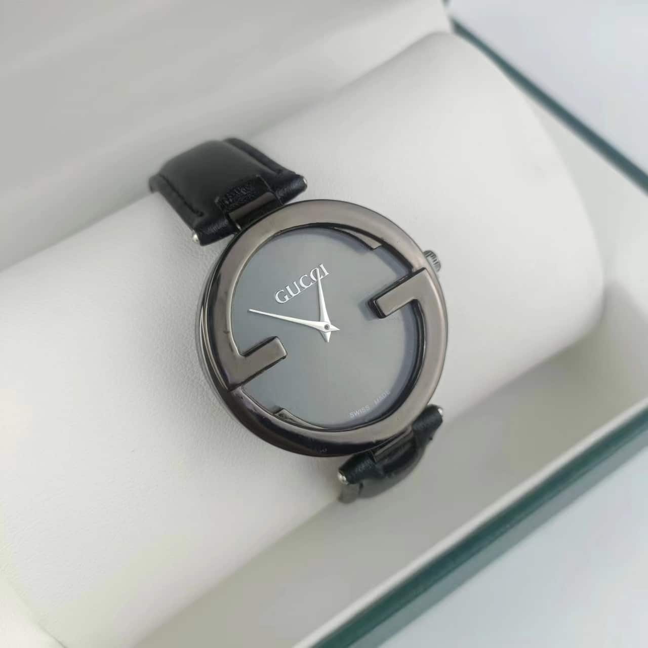 GUCCI INTERLOCKING WATCH BLACK DIAL 29MM YA133501