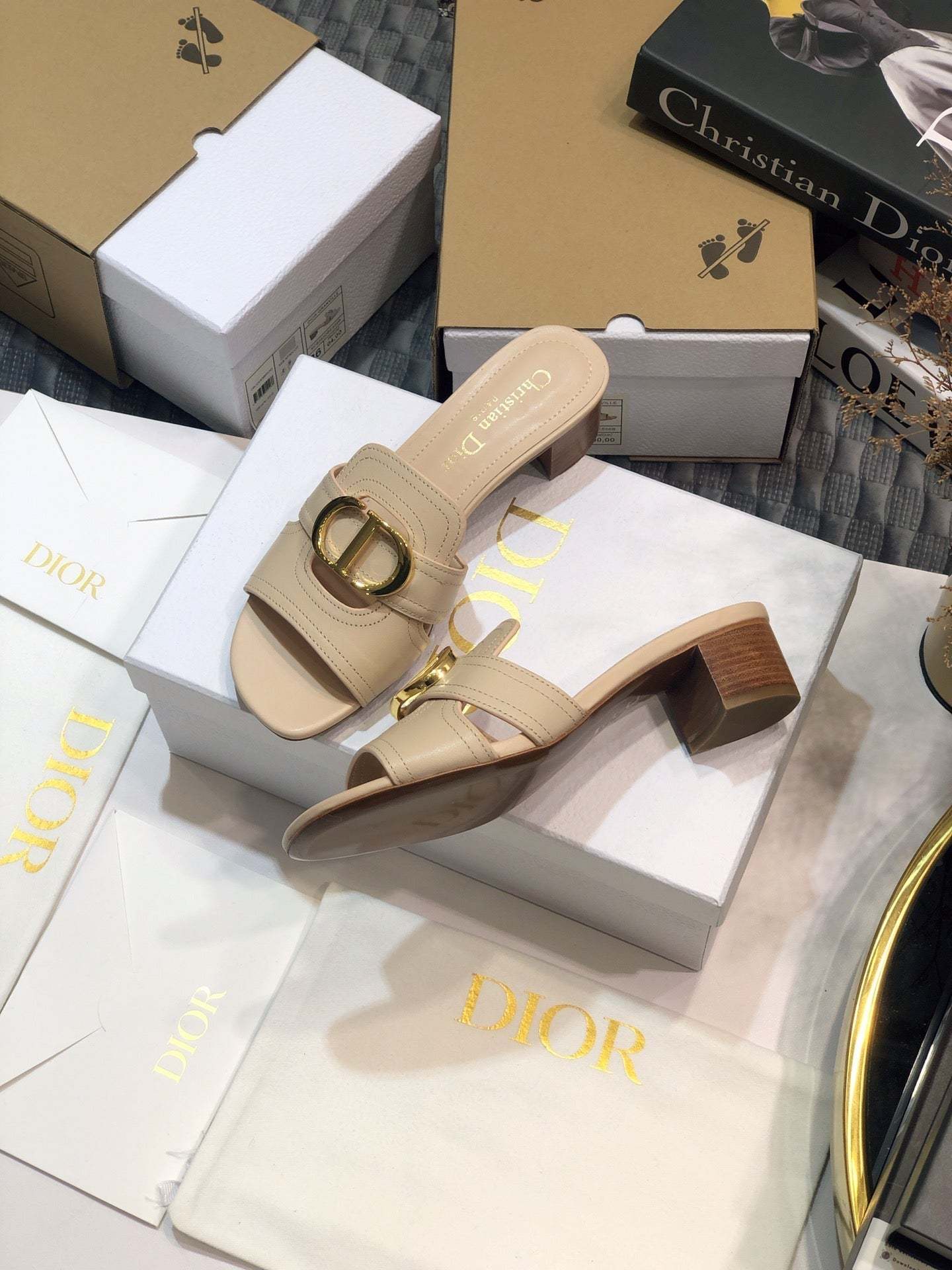 Luxury Shoes - DIR - 666