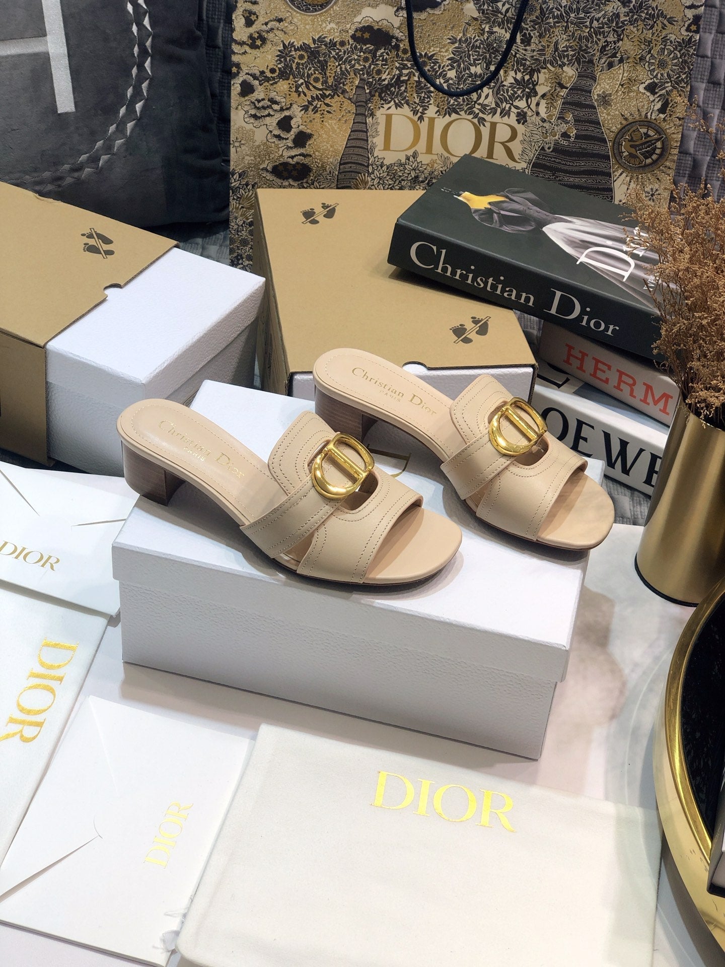 Luxury Shoes - DIR - 666