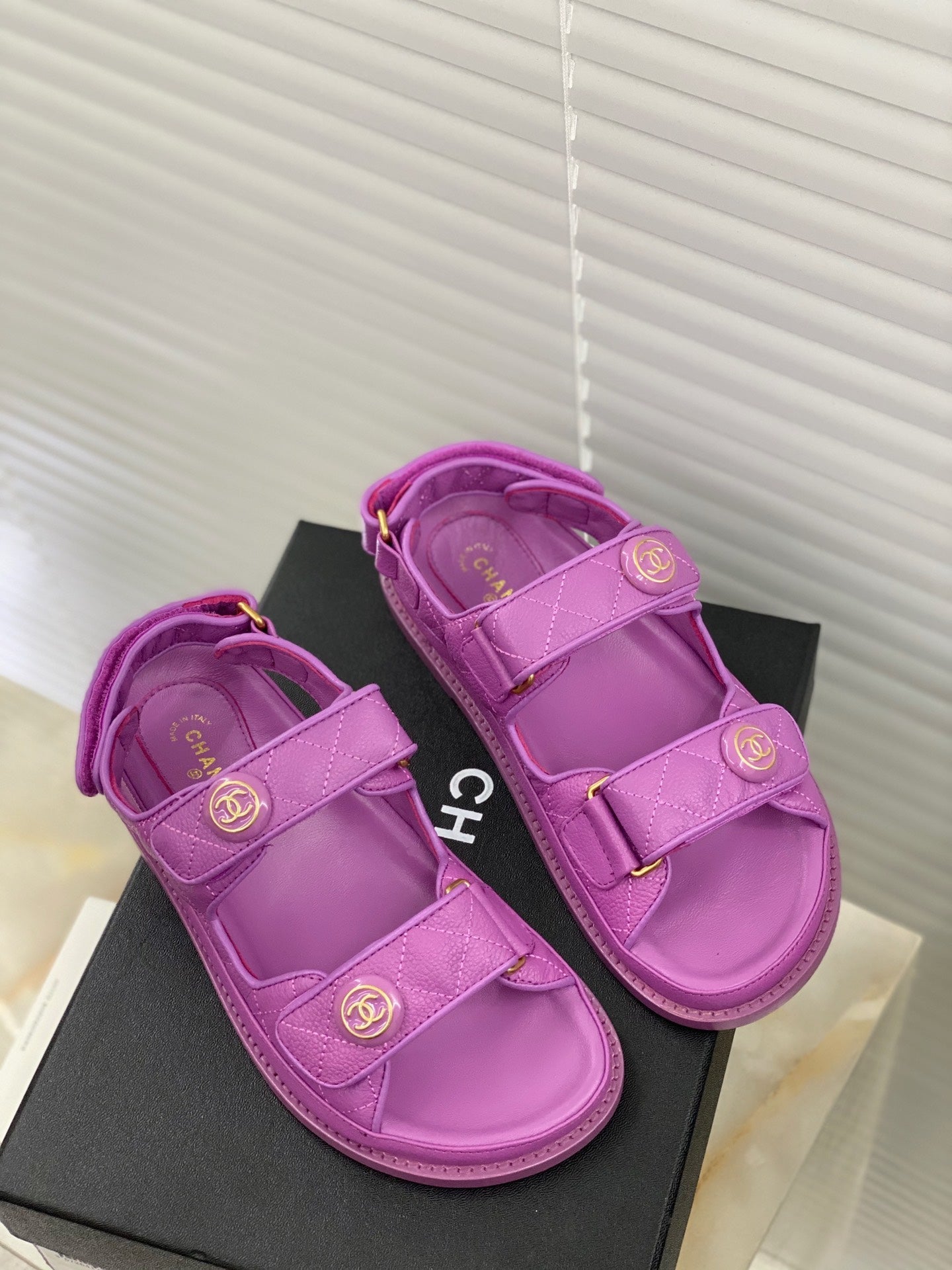 Luxury Shoes Sandals - CHL - 1004