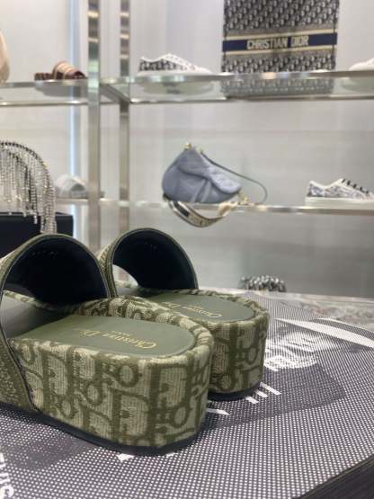 Luxury Shoes - DIR - 382