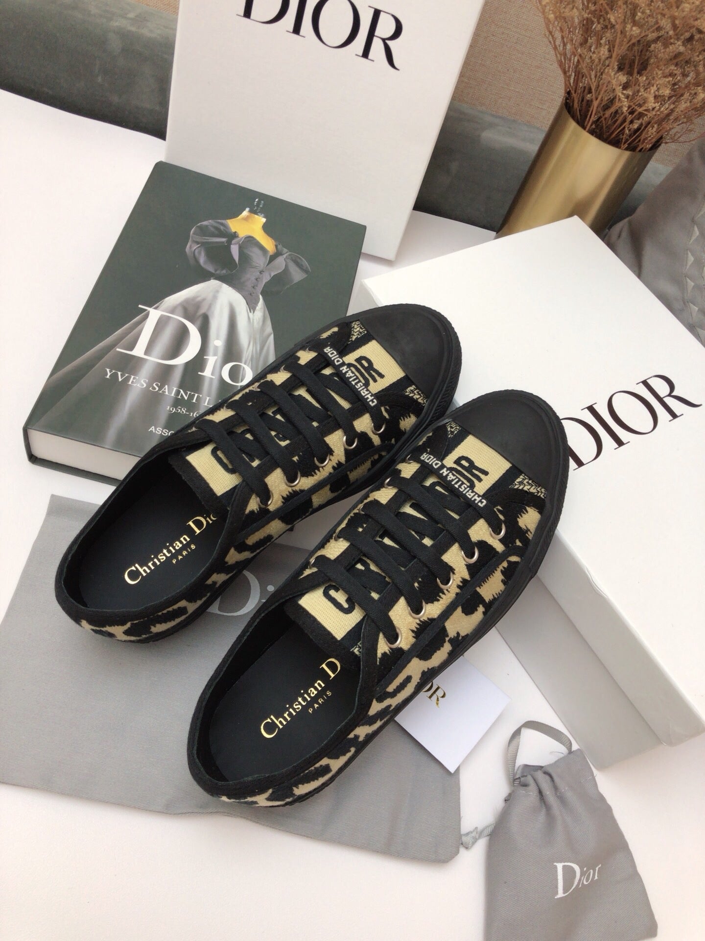 Luxury Shoes - DIR - 1351