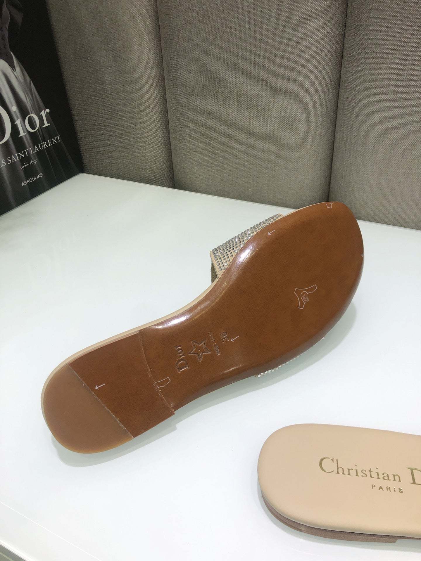 Luxury Shoes - DIR - 680