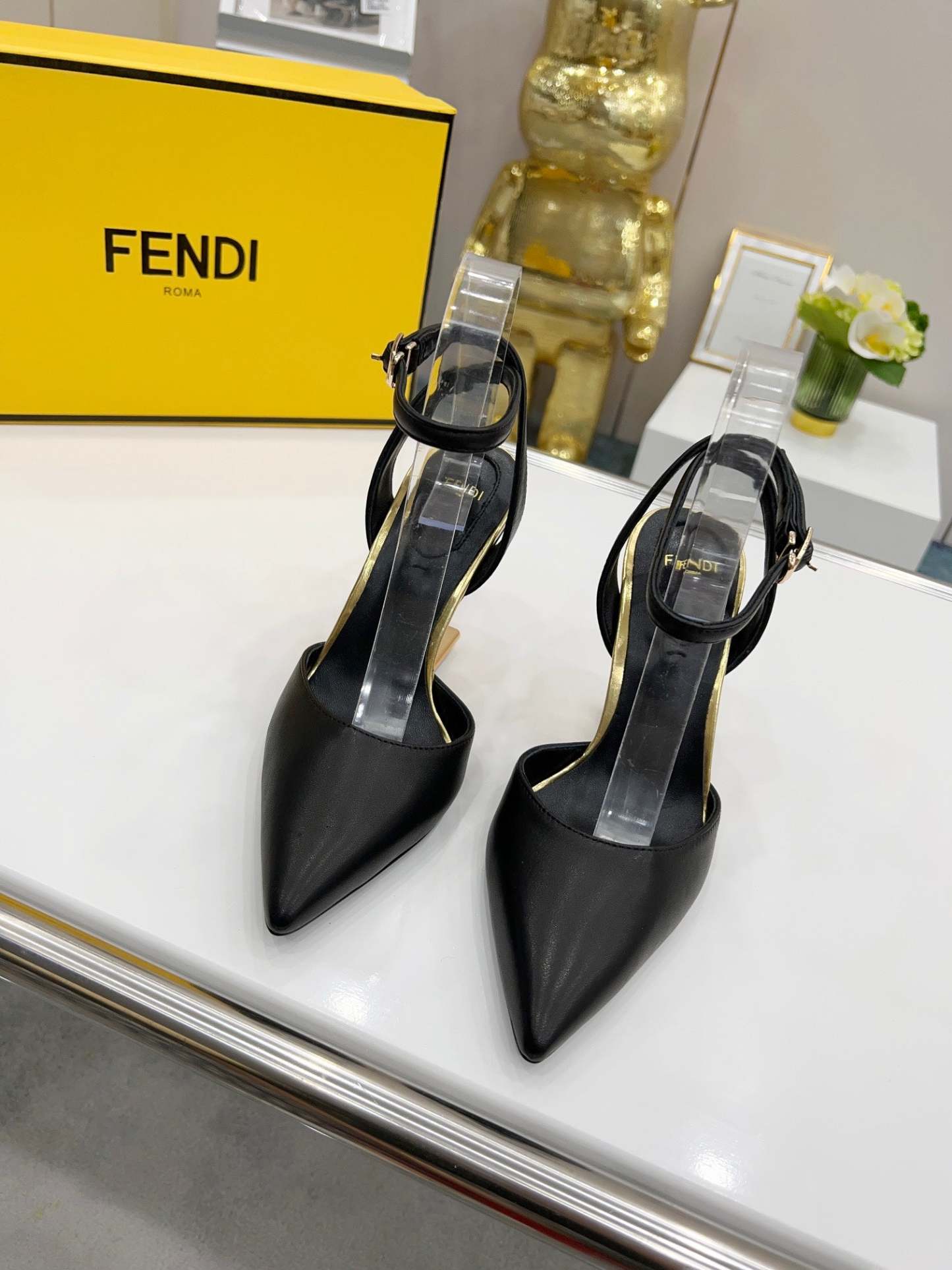 Luxury Shoes - FED - 690