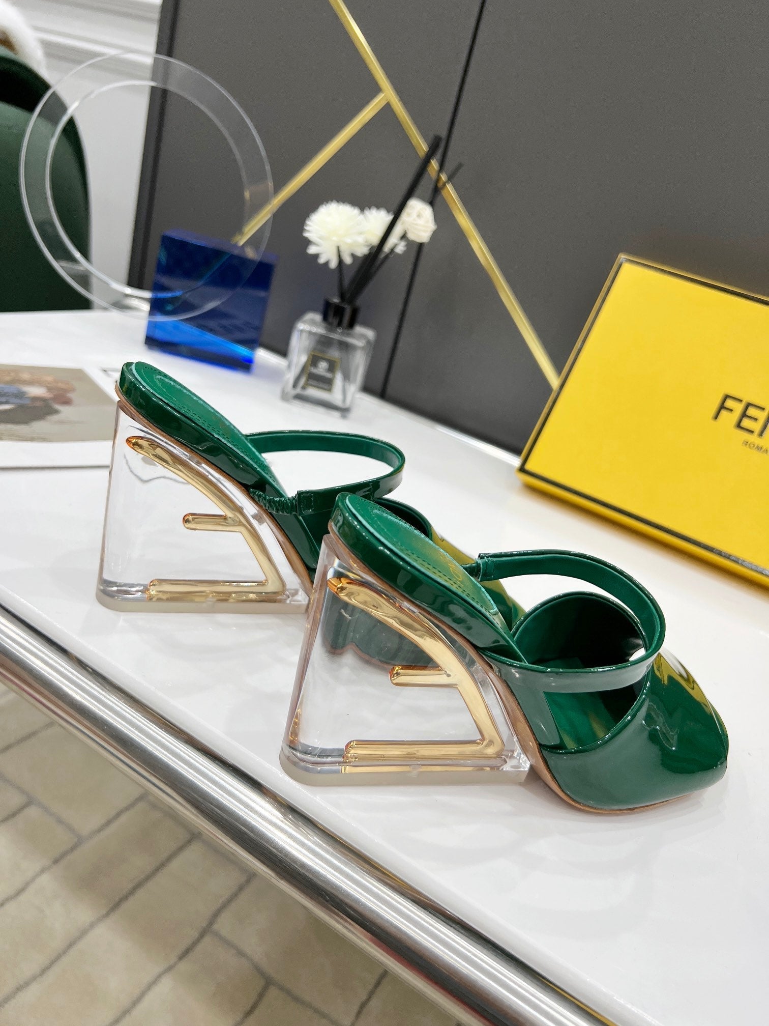 Luxury Shoes - FED - 684