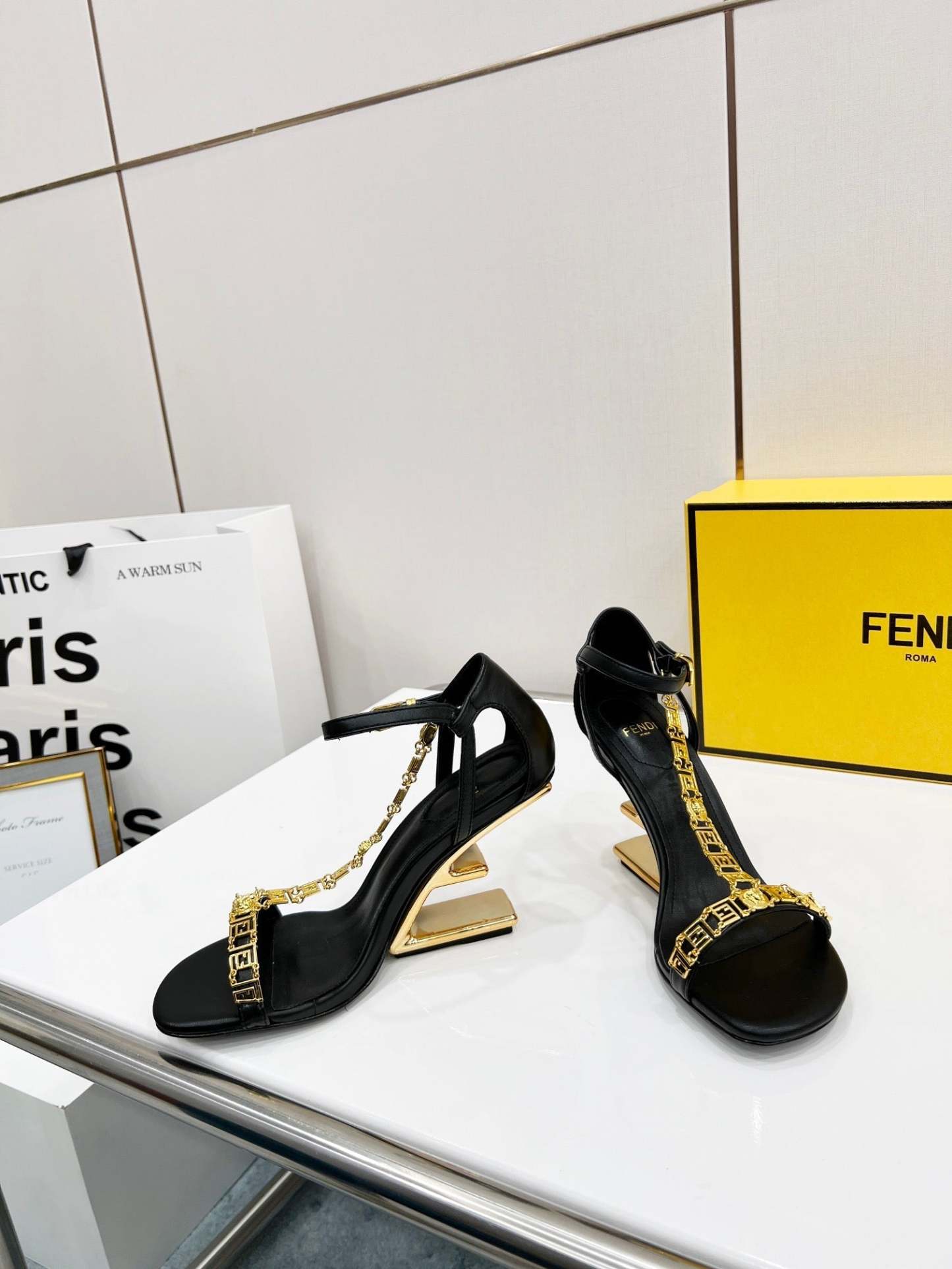 Luxury Shoes - FED - 679