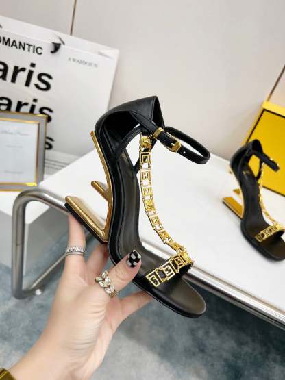 Luxury Shoes - FED - 679