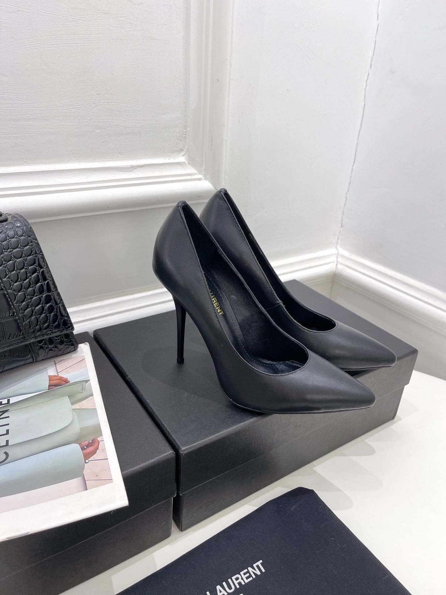 Luxury Shoes Sandals - SL - 521