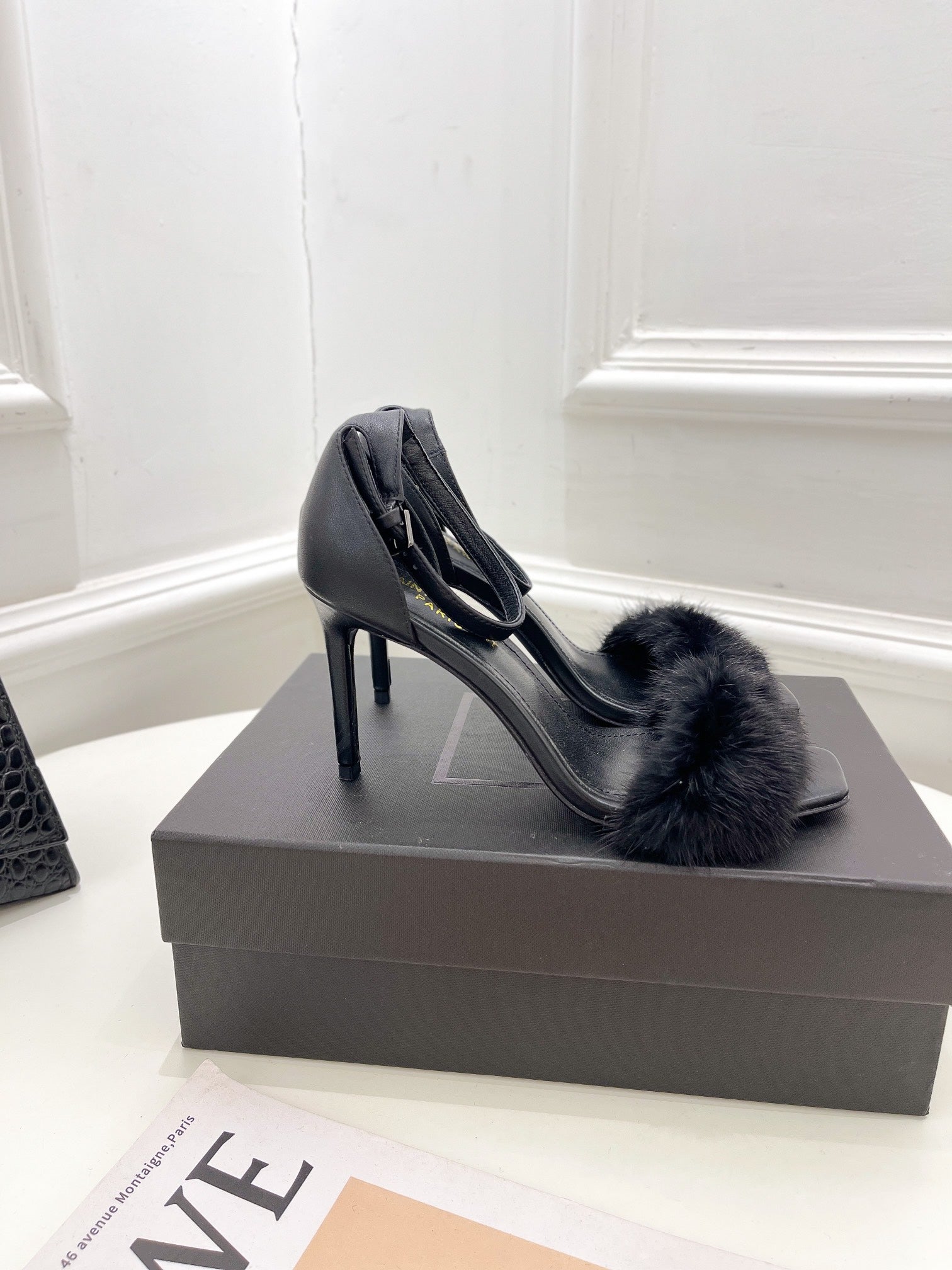 Luxury Shoes Sandals - SL - 554