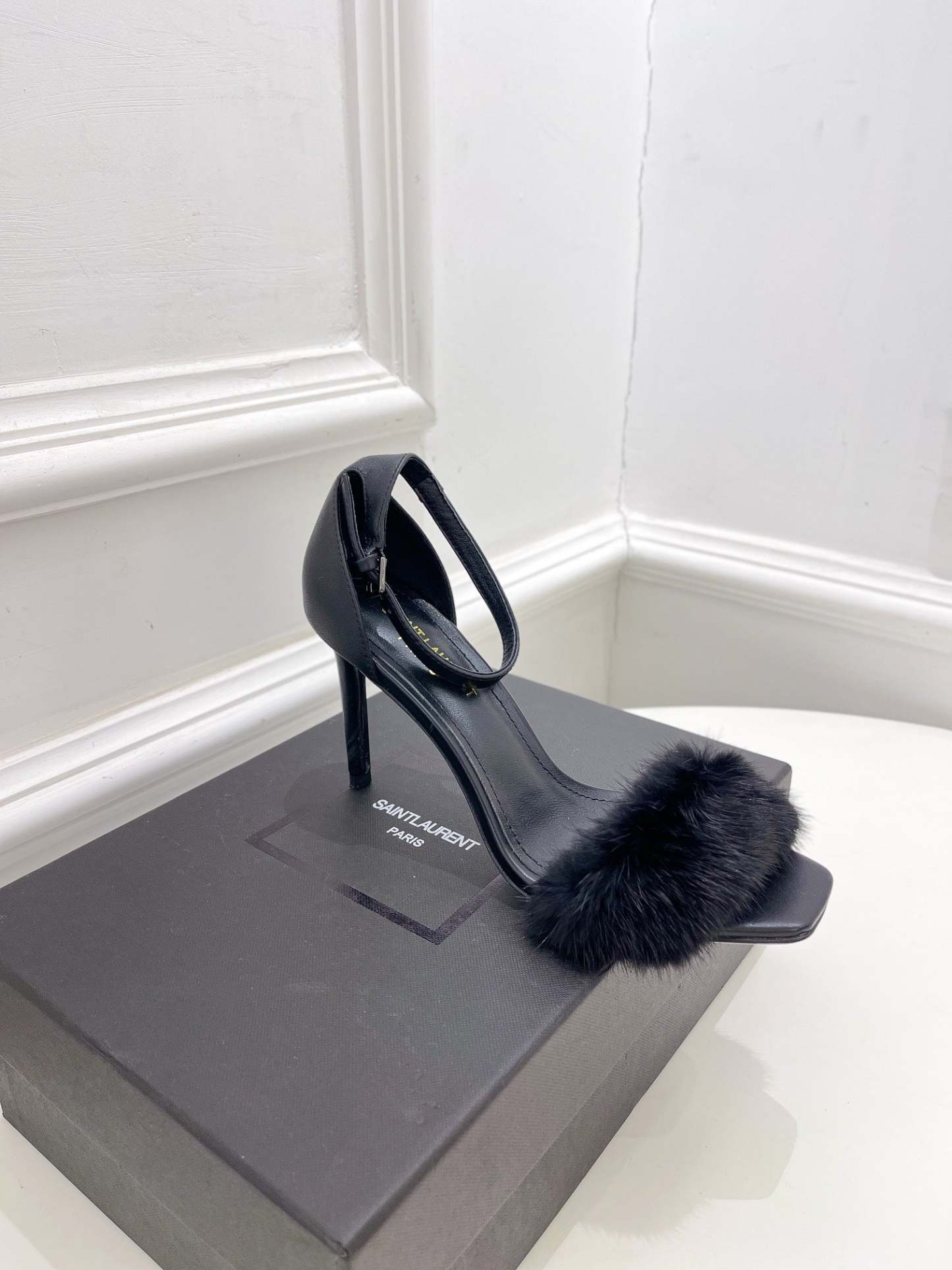 Luxury Shoes Sandals - SL - 554