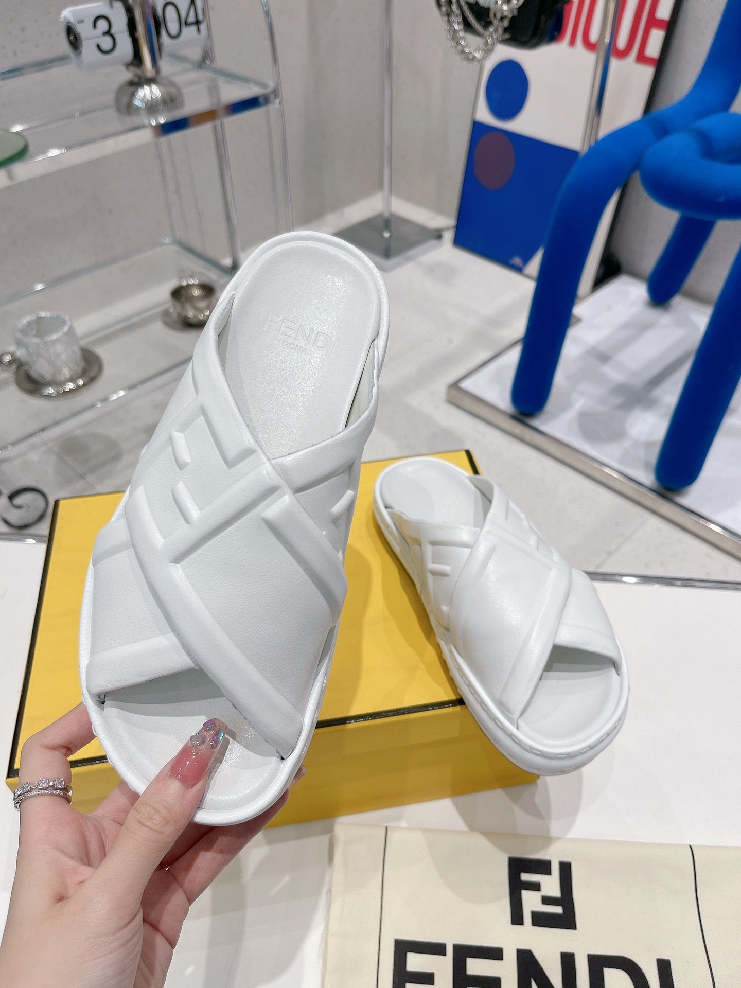 Luxury Shoes - FED - 651
