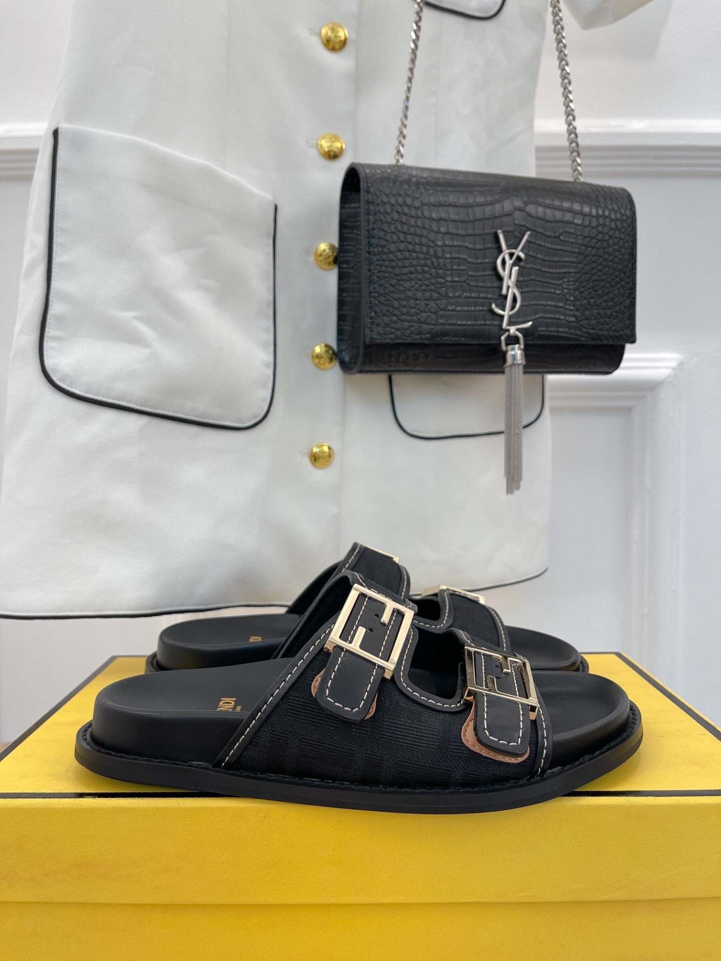 Luxury Shoes - FED - 504