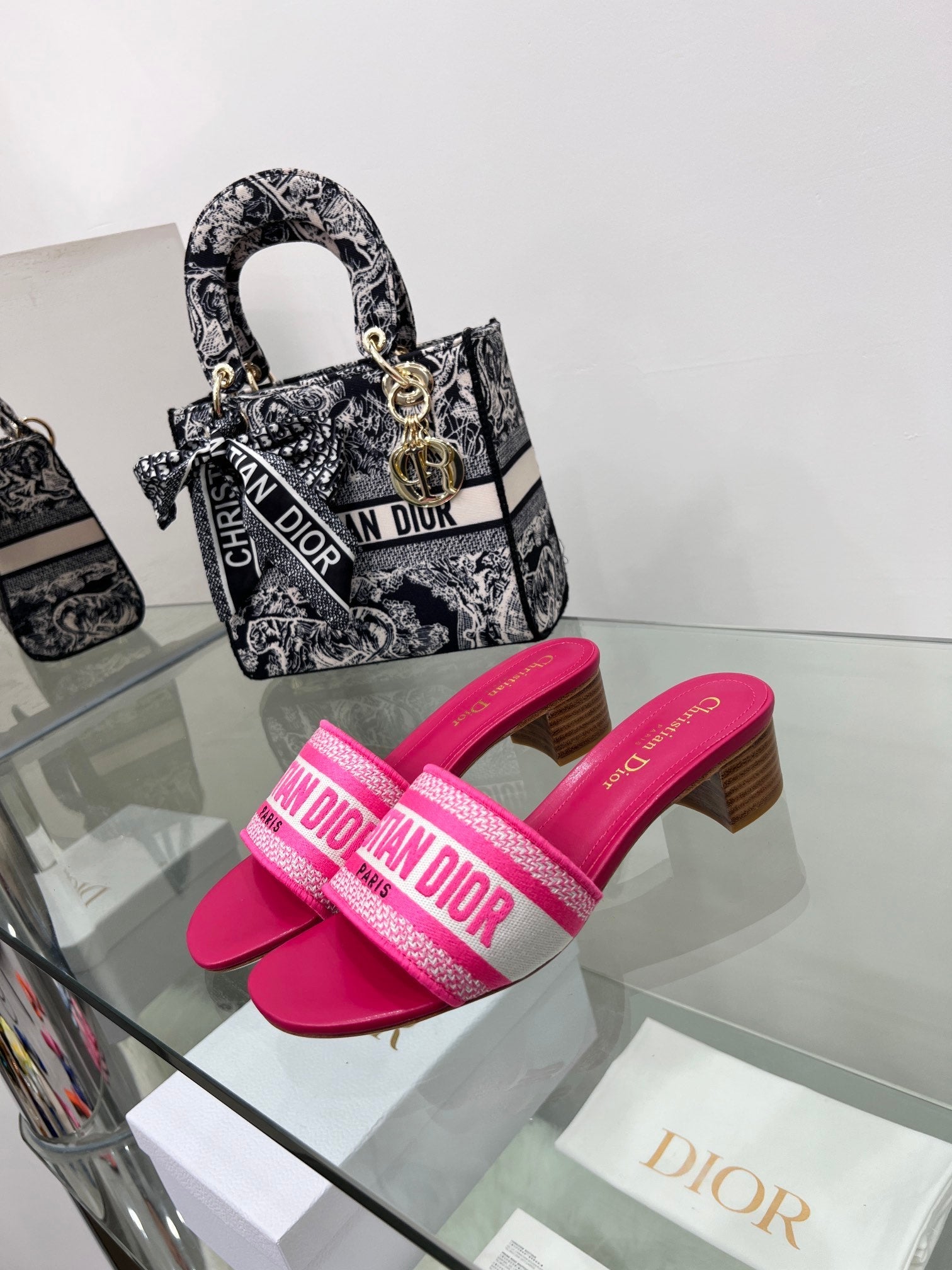 Luxury Shoes - DIR - 1284