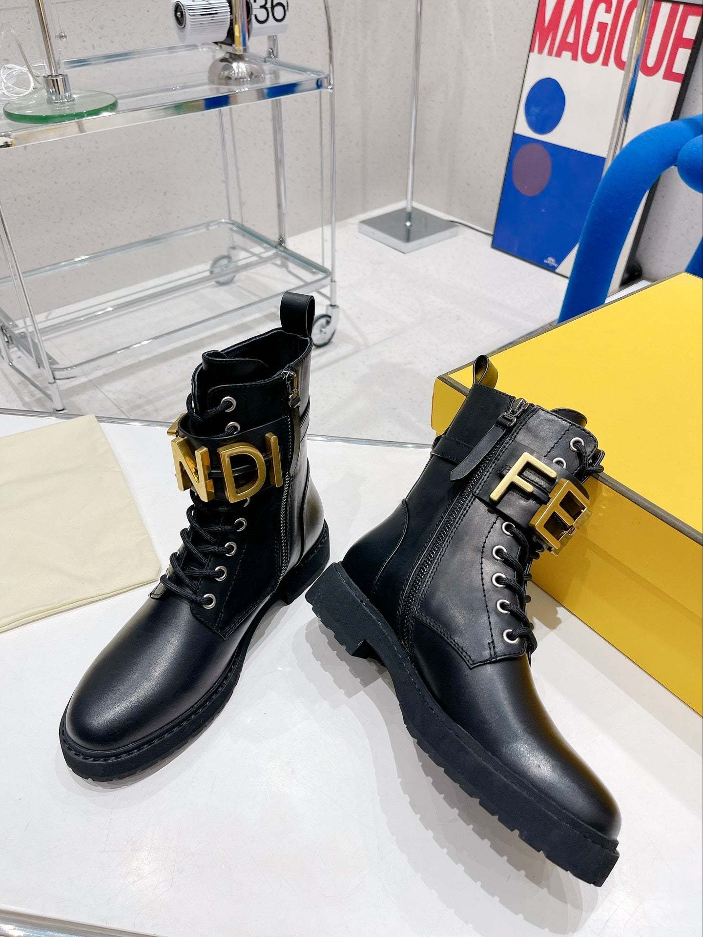 Luxury Shoes - FED - 425