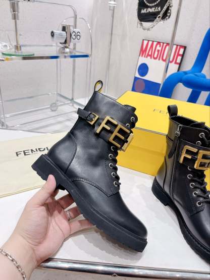 Luxury Shoes - FED - 425