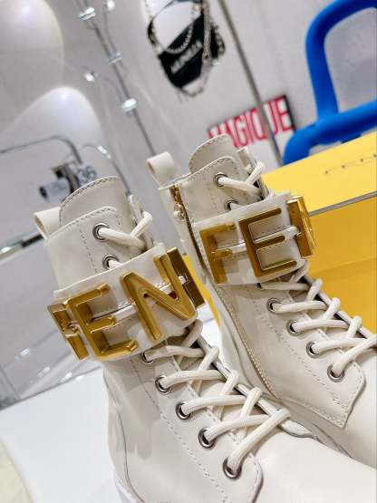 Luxury Shoes - FED - 424