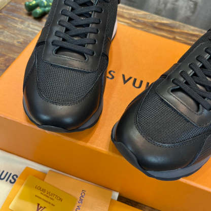 Luxury Shoes - LU-V - 374