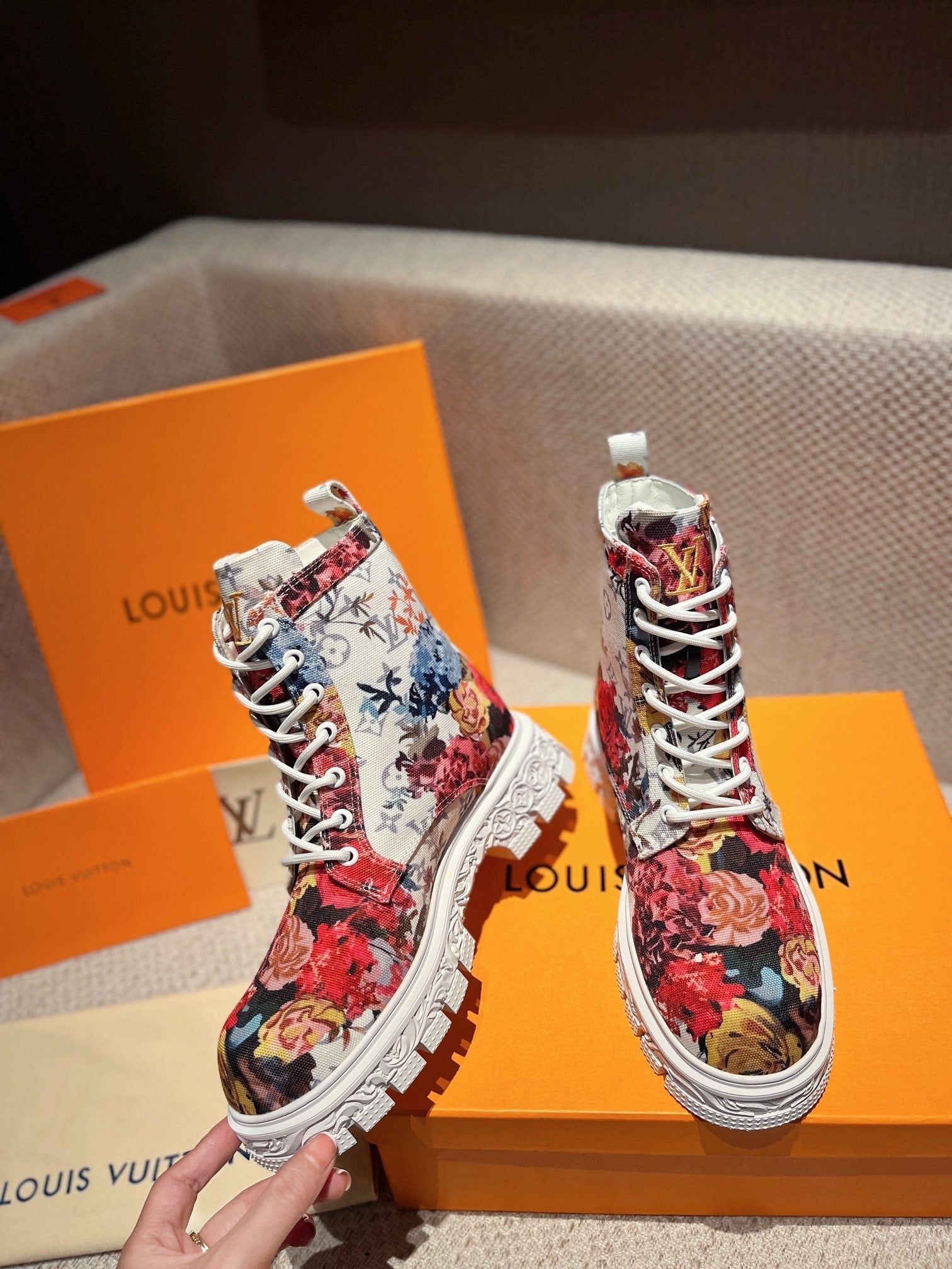 Luxury Shoes - LU-V - 467