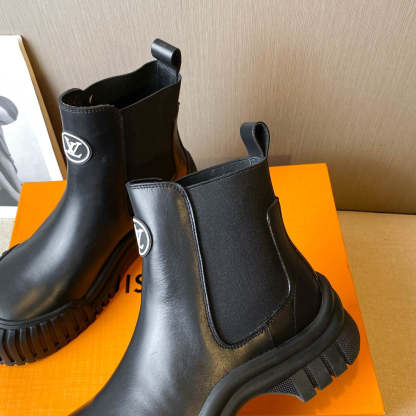 Luxury Shoes - LU-V - 447