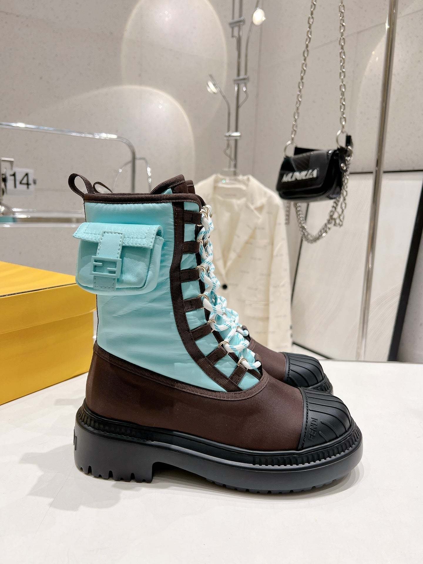Luxury Shoes - FED - 241