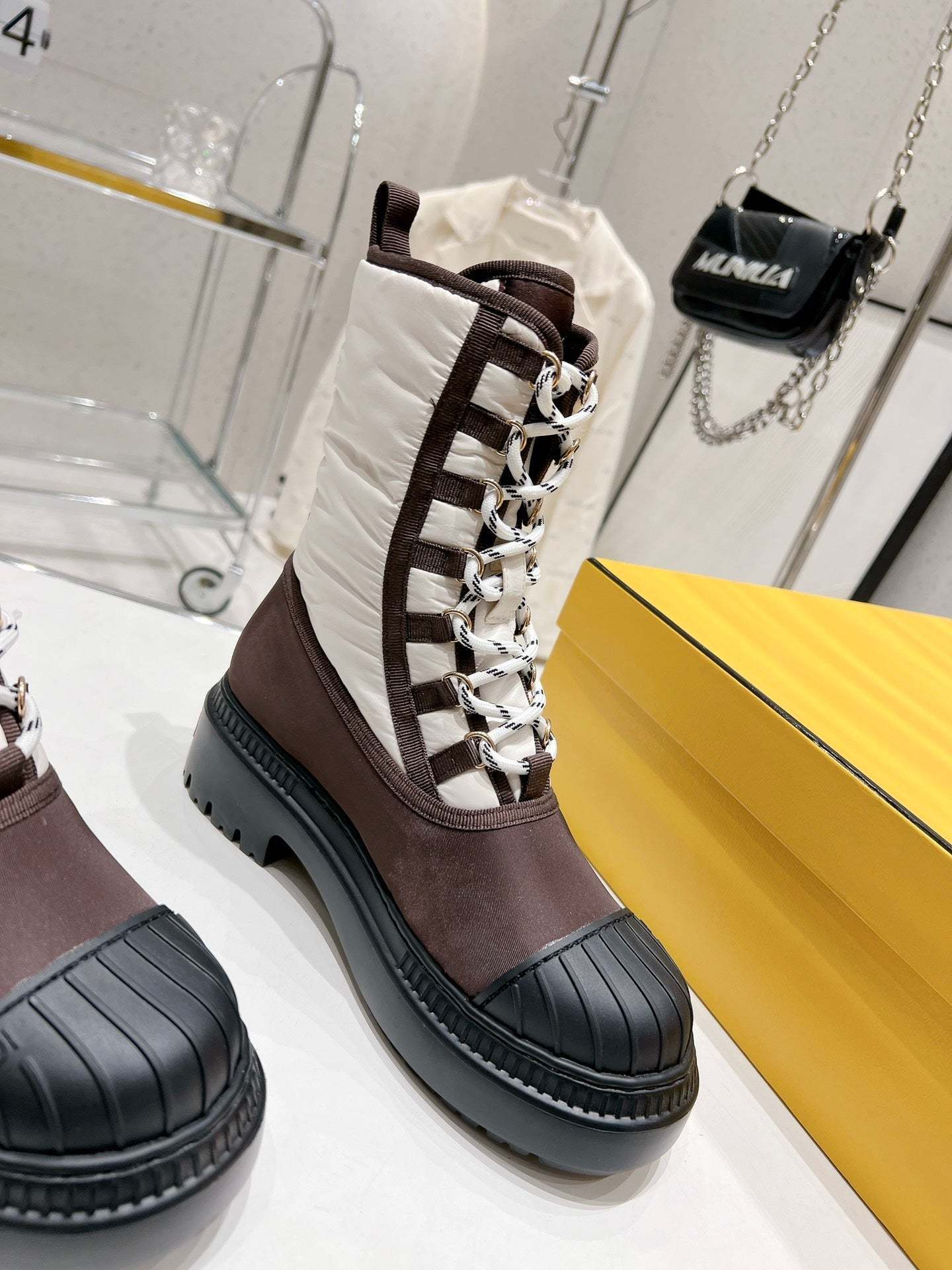 Luxury Shoes - FED - 243