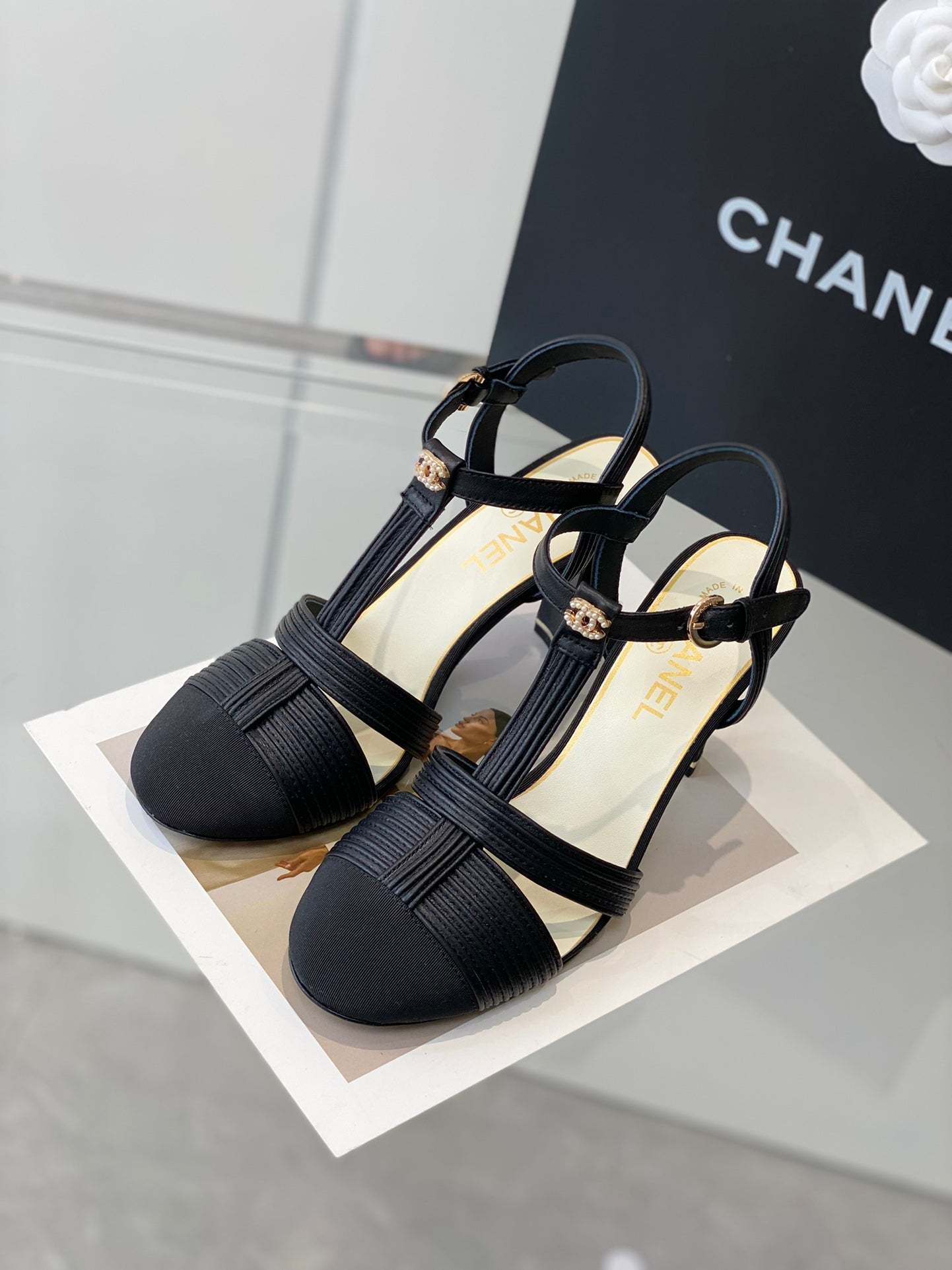 Luxury Shoes Sandals - CHL - 889