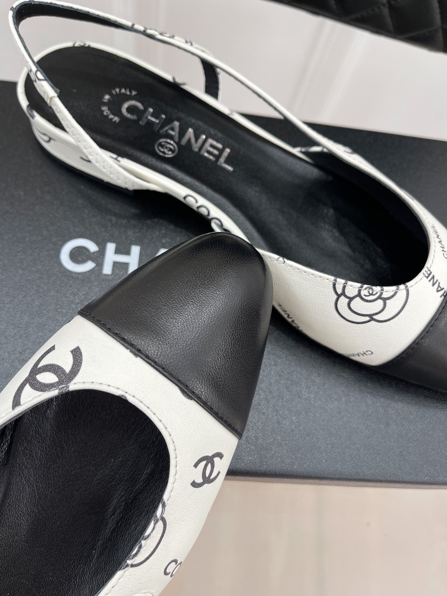 Luxury Shoes Sandals - CHL - 866