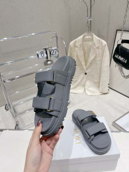 Luxury Shoes - DIR - 592