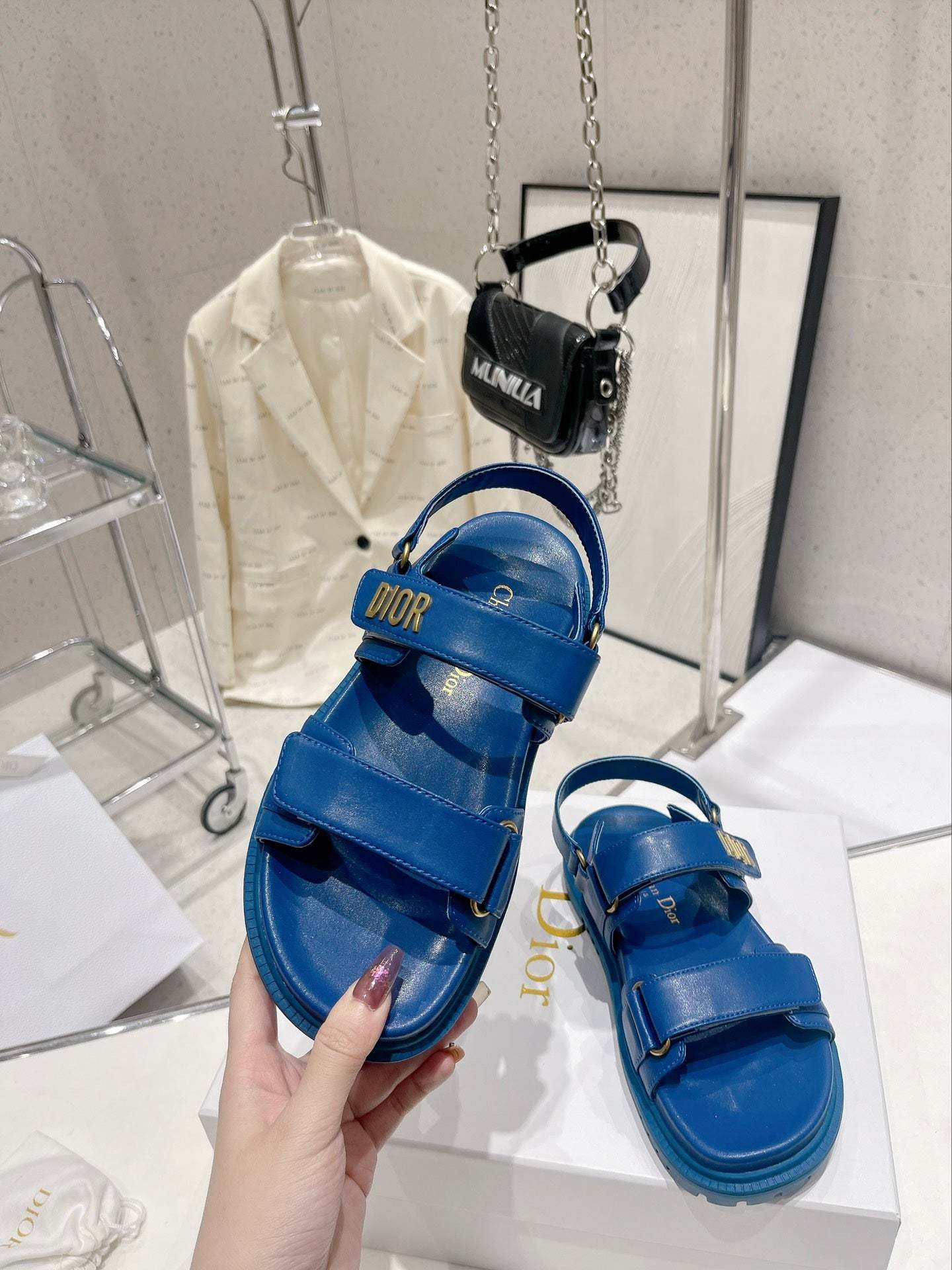 Luxury Shoes - DIR - 596