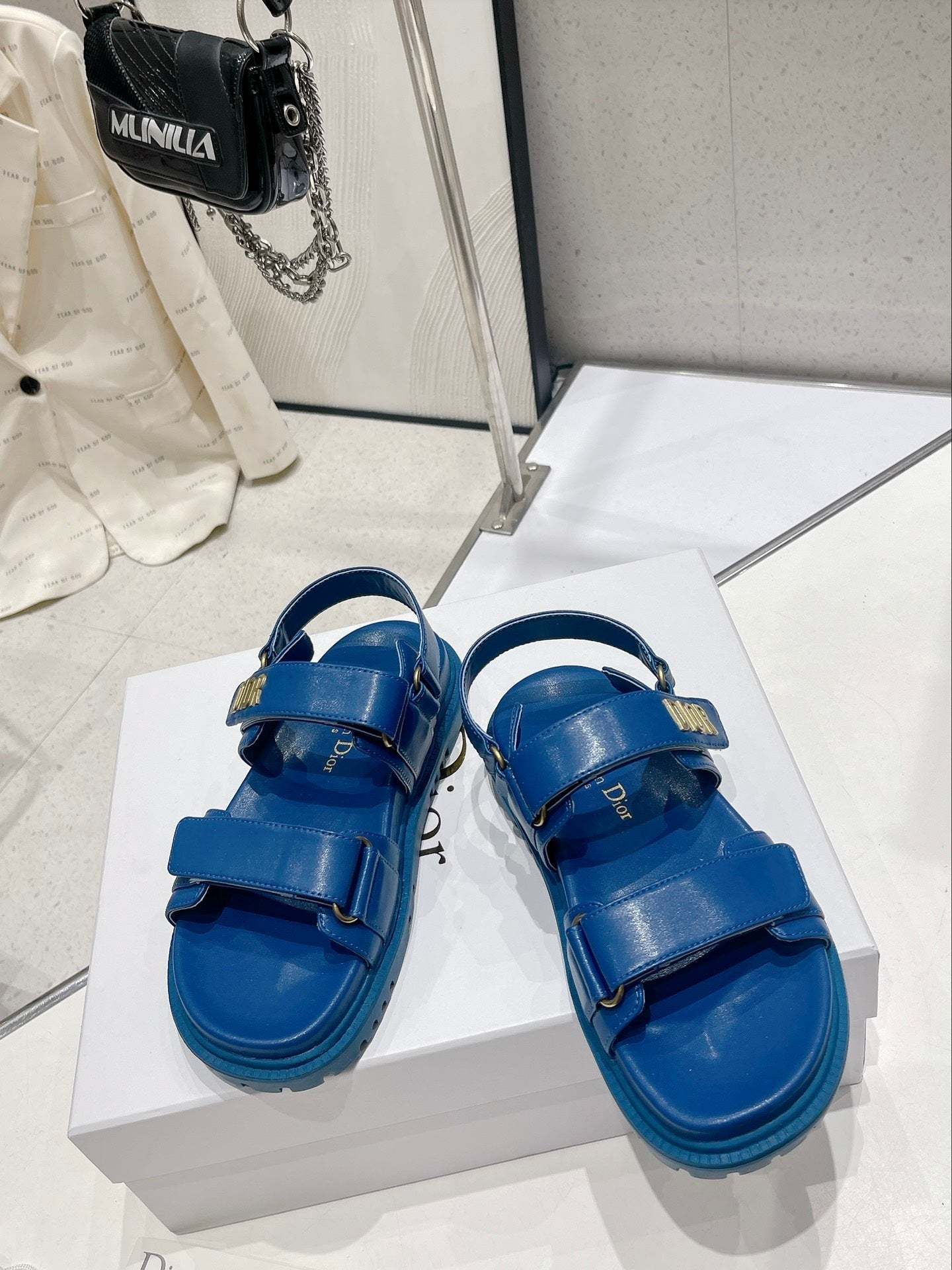 Luxury Shoes - DIR - 596