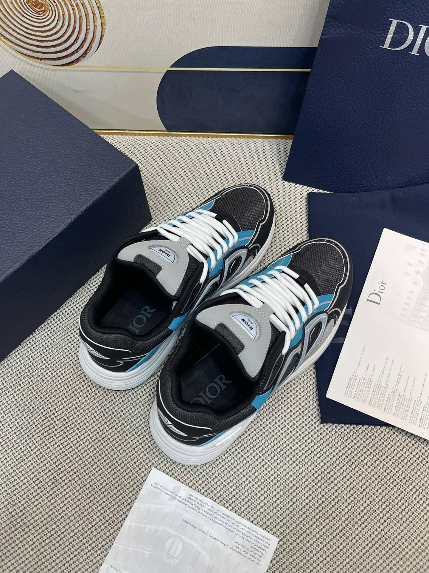 Luxury Shoes - DIR - 562