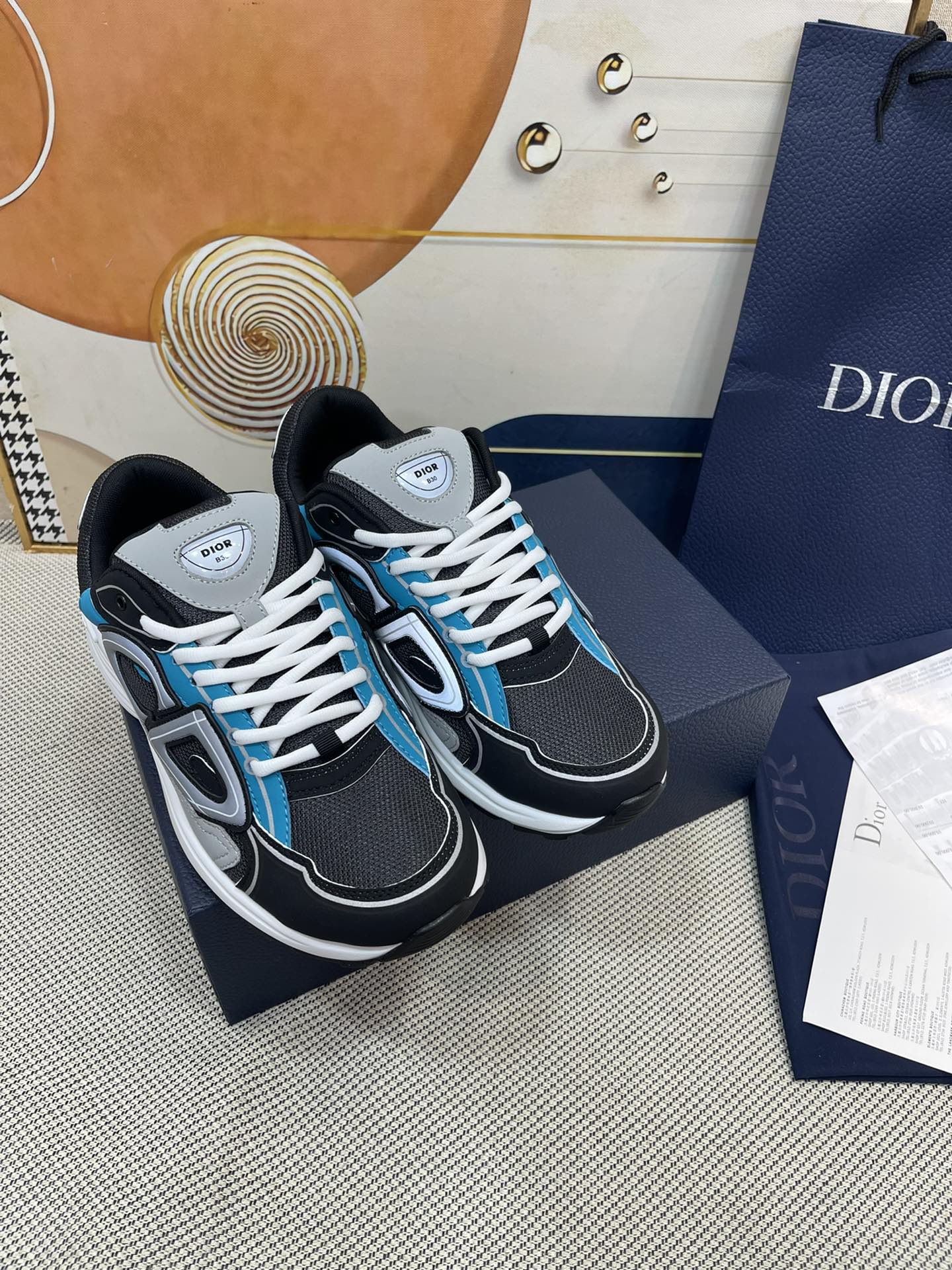 Luxury Shoes - DIR - 562