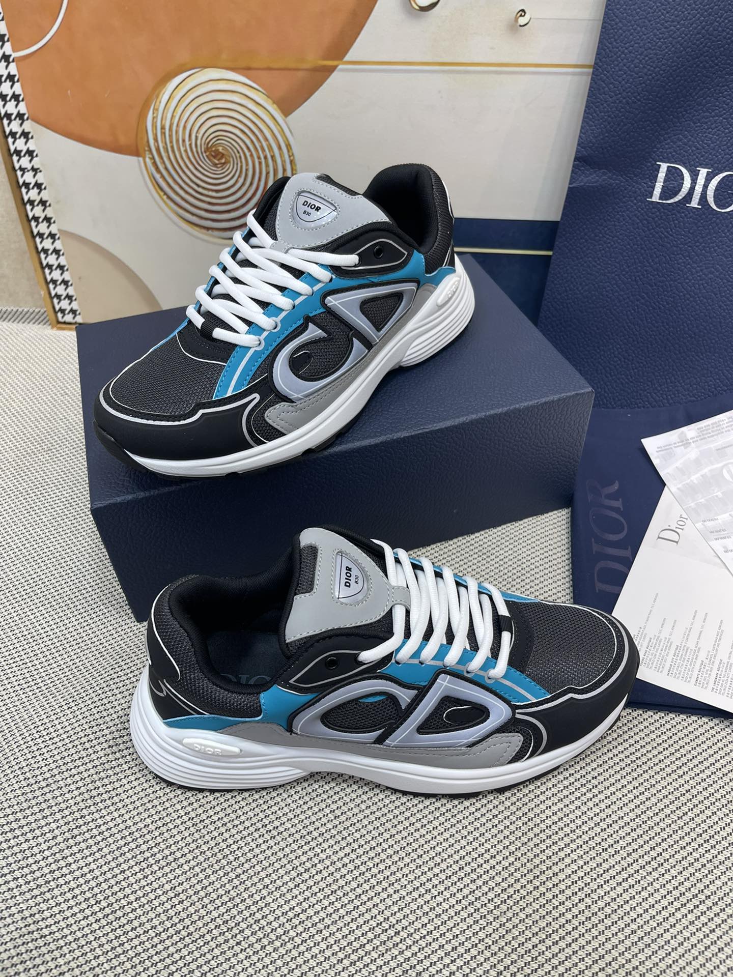 Luxury Shoes - DIR - 562