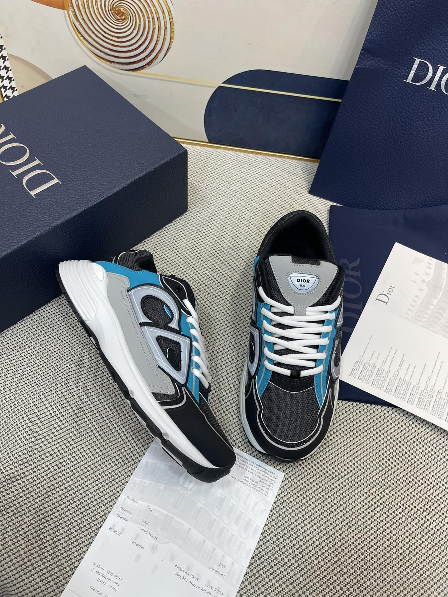 Luxury Shoes - DIR - 562